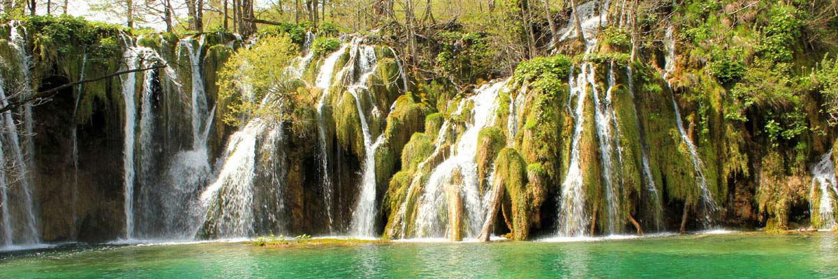 Plitvice lakes with falls, photo from group tour