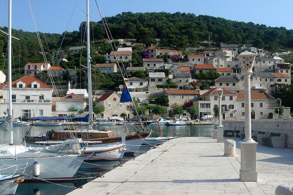 Pučišća harbour