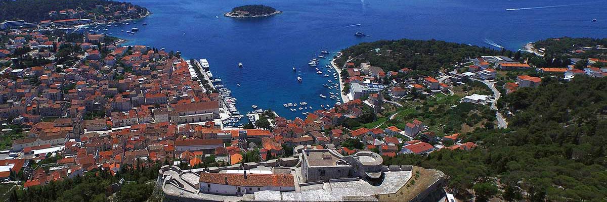 ForticafortressaboveHvar