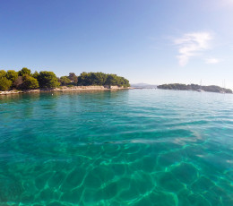 Island Krknjas, Blue Lagoon