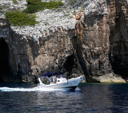 dailyspeedboattourssplit-Maestral