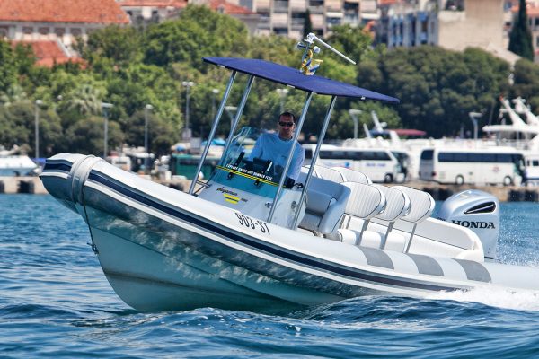 Split to Vis private speedboat tour
