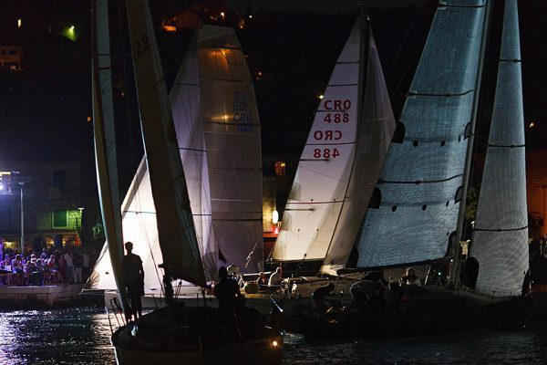 Compeating on Pequena Regata Nocturna