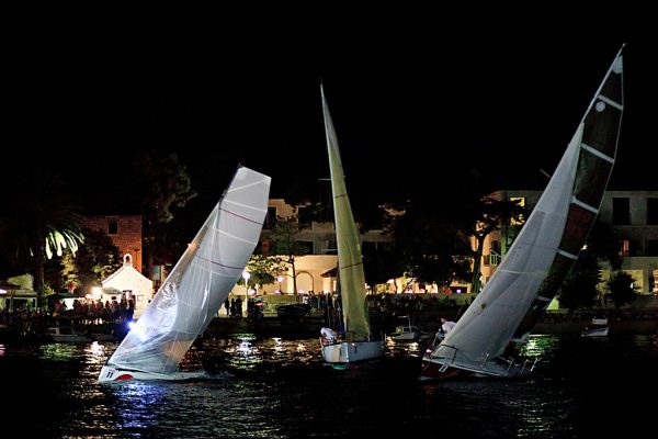 Compiting on Pequena Regata Nocturnain Postira