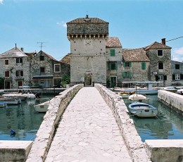 Kastel Gomilica - Kastilac Bridge - Wine Tour from Split