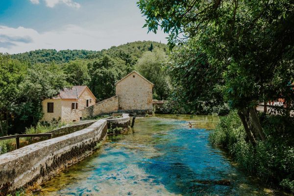 arriving to Krka waterfmill