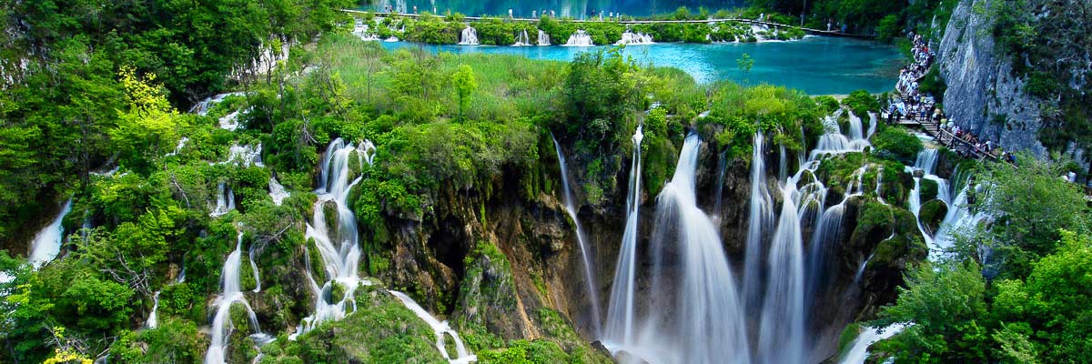 Plitvice lakes, perfect tour photo of the lakes