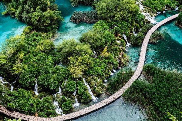 Wooden trail over interconnecting lakes of Plitvice NP