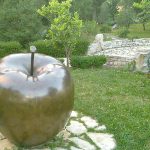 BiblicalGarden-Apple-WineTastingTour-toursfromsplit