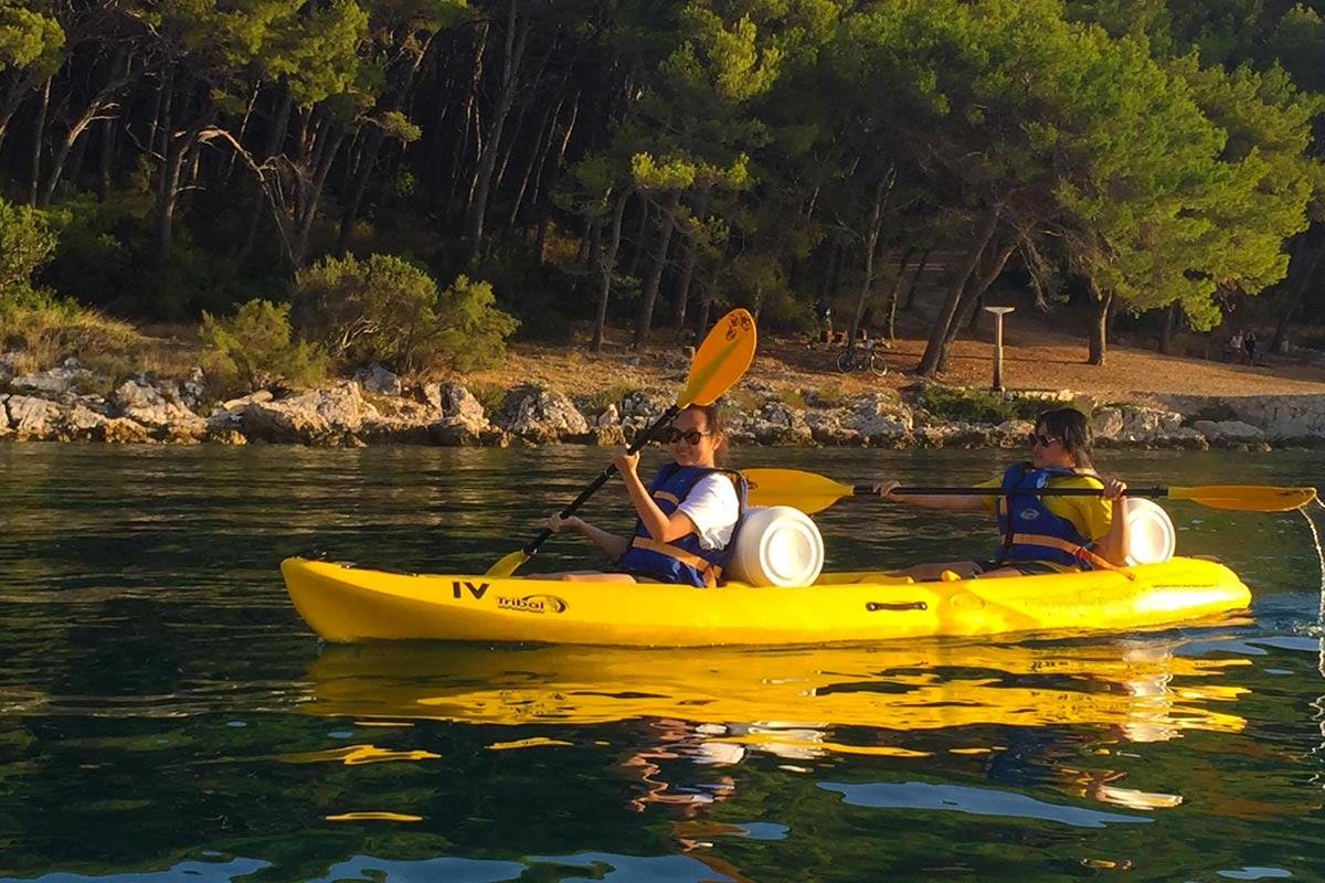 split kayaking tour