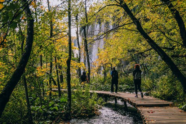 walkbywaterfalls-plitvicetoursplit