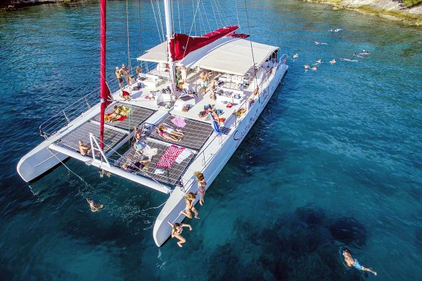 jumping-of-the-catamaran-into-clear-Adriatic-sea