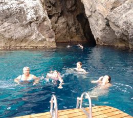 exiting-monk-seal-cave-bisevo-island